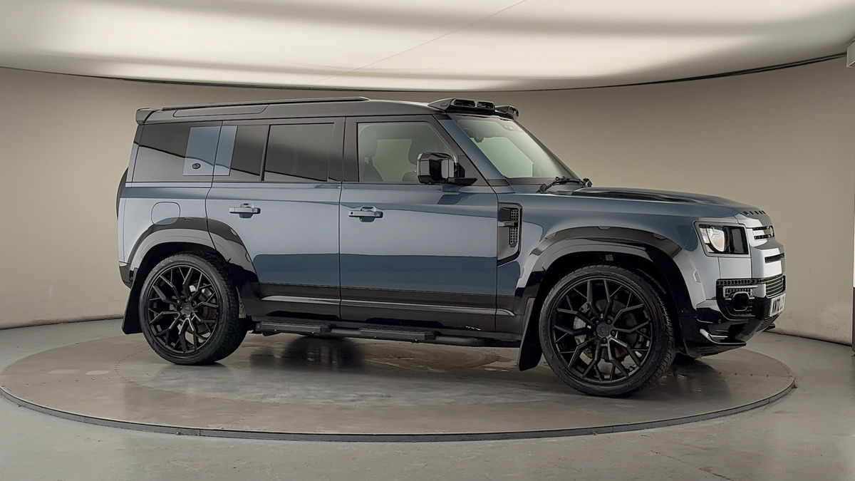 More views of Land Rover Defender 110