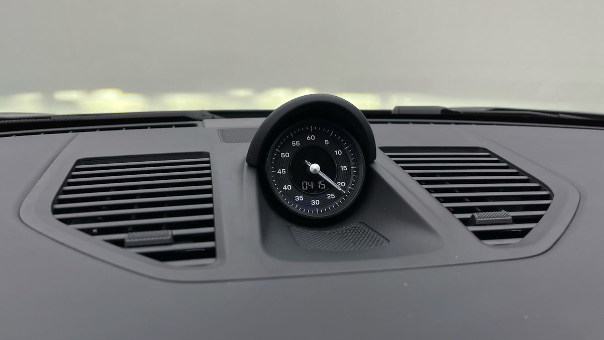 Porsche 911 Image 9