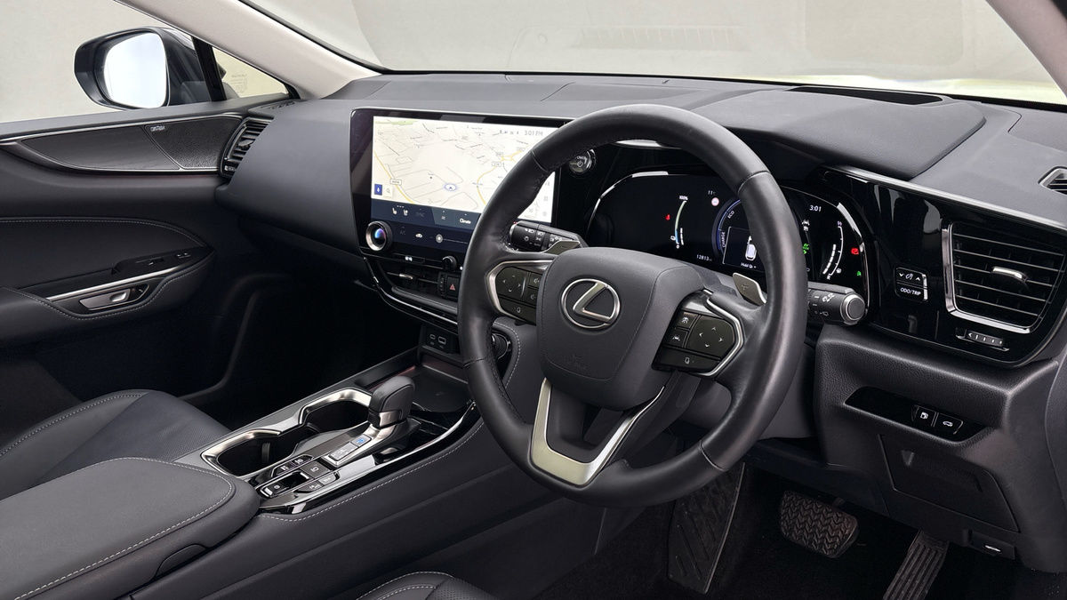 Lexus NX Image 5