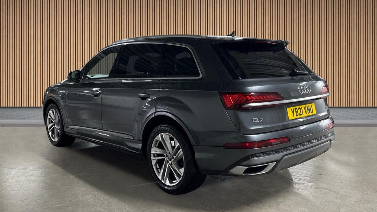 Audi Q7 Image 2