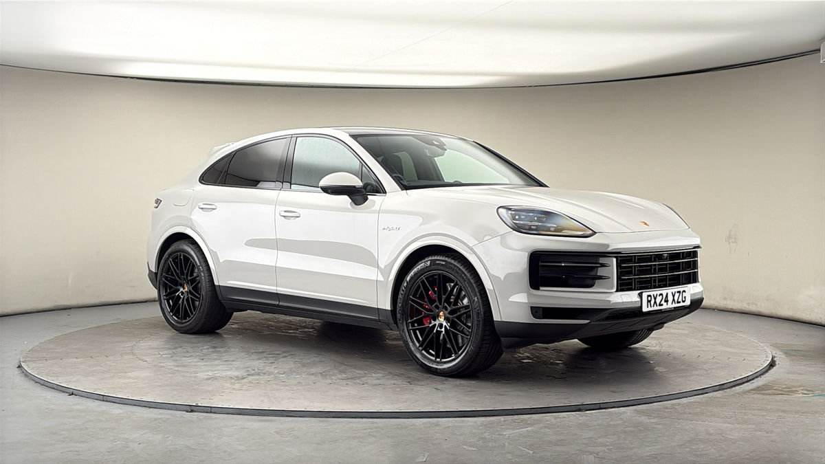 More views of Porsche Cayenne