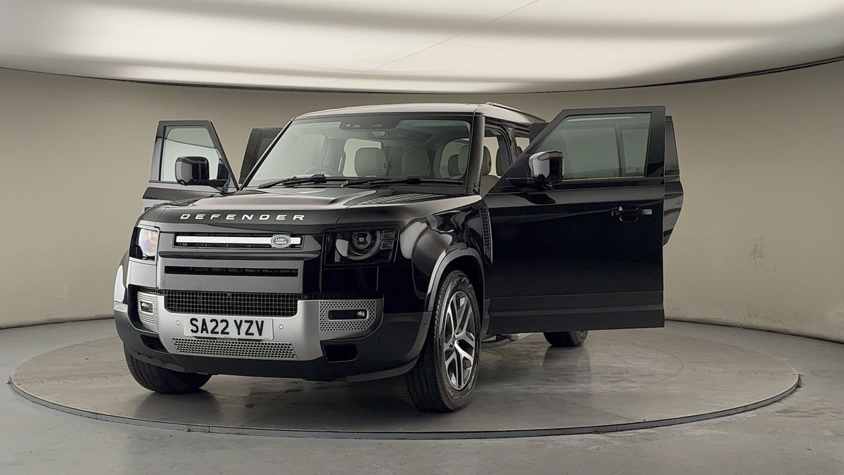 More views of Land Rover Defender 110