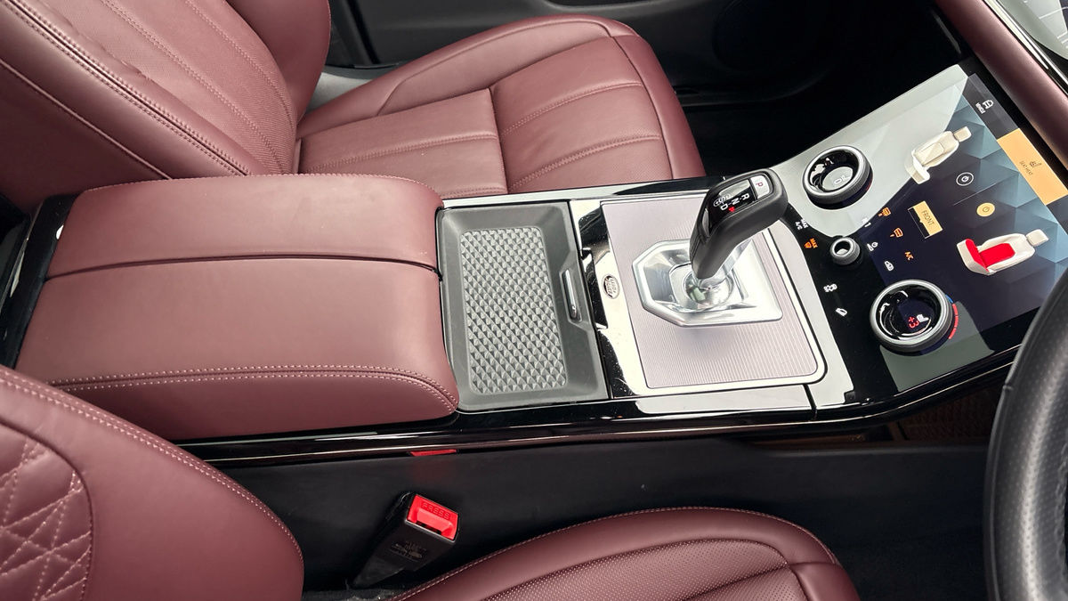 Land Rover Range Rover Evoque Image 18