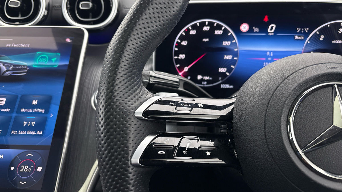 Mercedes-Benz GLC Image 13