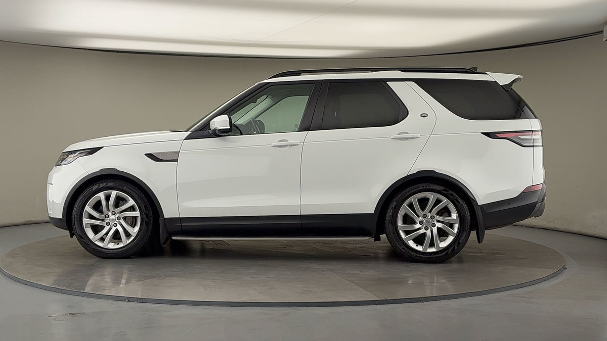 More views of Land Rover Discovery
