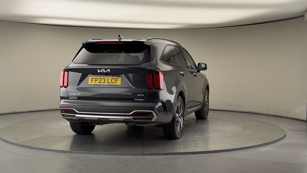 More views of Kia Sorento