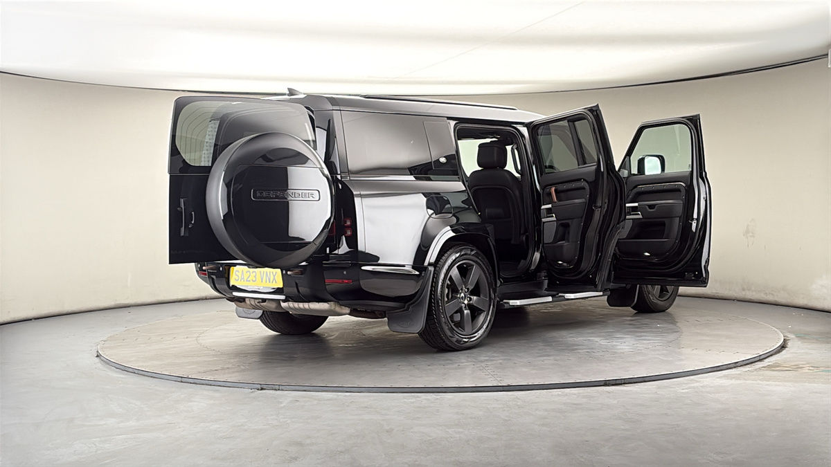 More views of Land Rover Defender 130