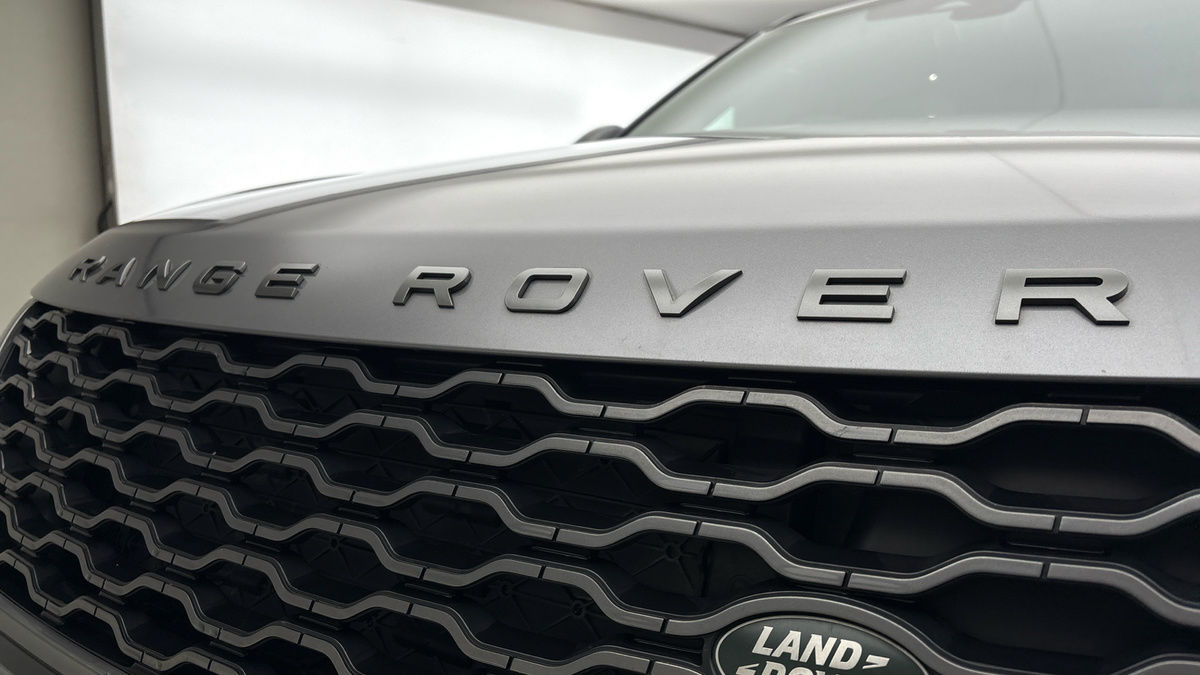 Land Rover Range Rover Velar Image 24