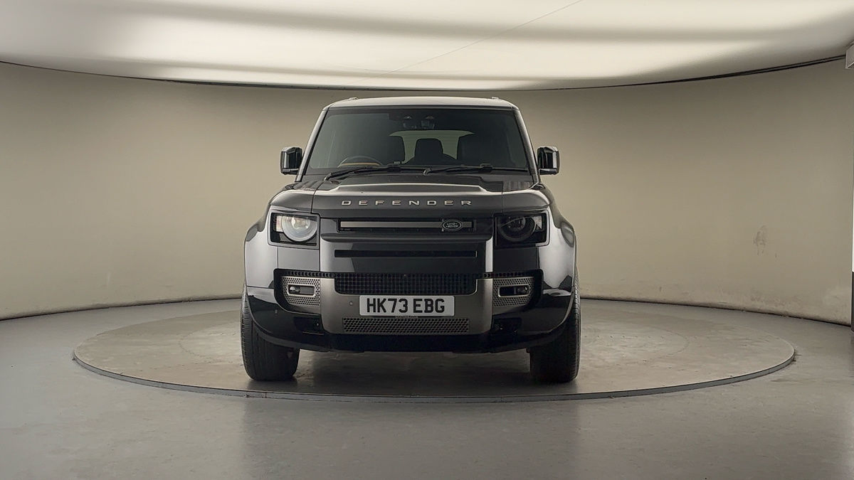 Land Rover Defender 130 Image 3