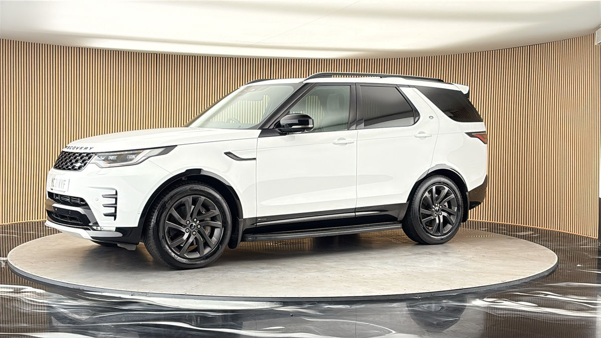 More views of Land Rover Discovery