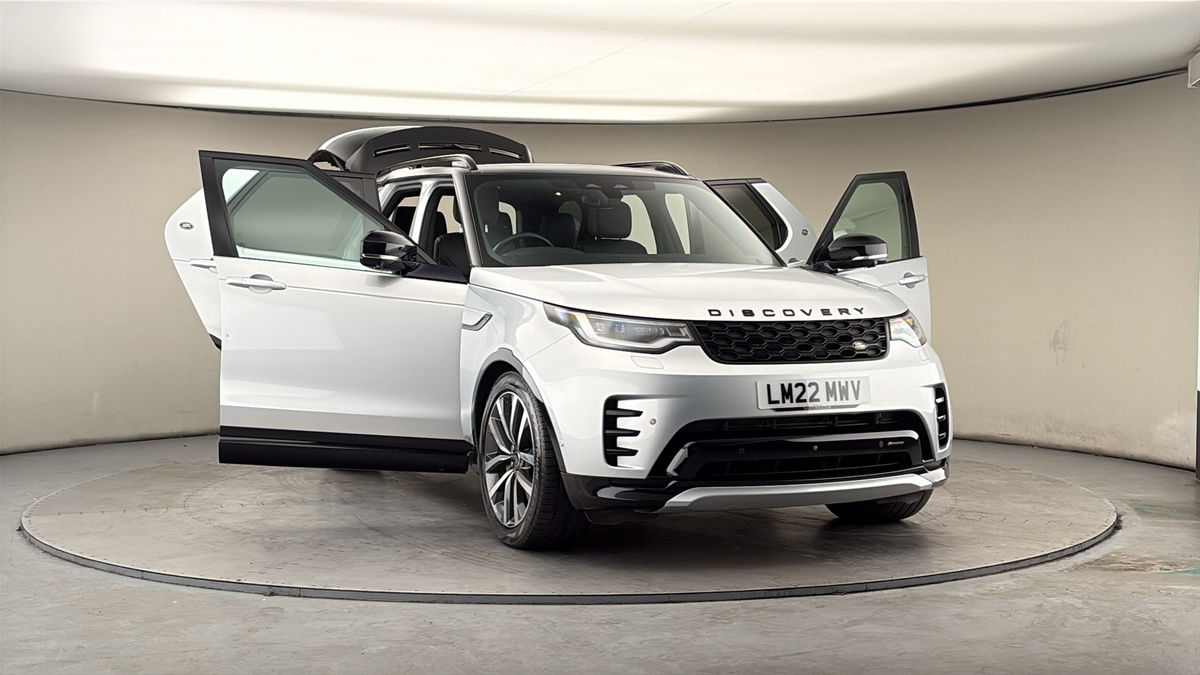 More views of Land Rover Discovery