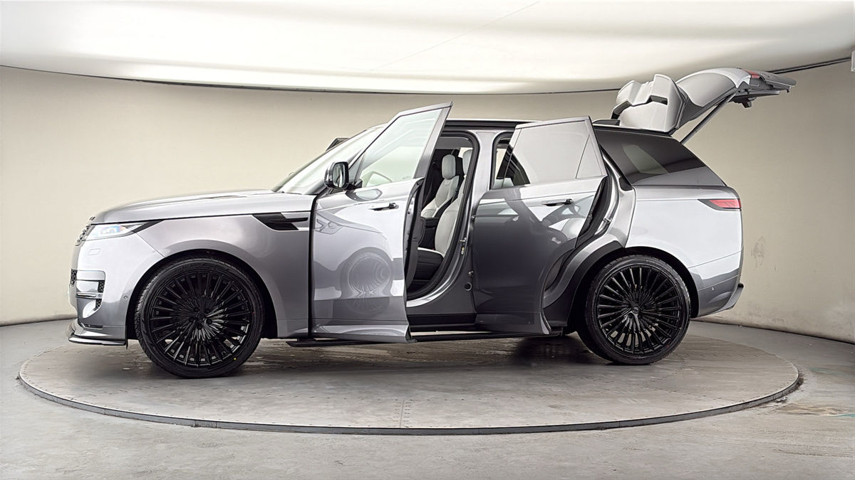 More views of Land Rover Range Rover Sport