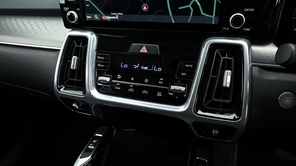 Kia Sorento Image 12