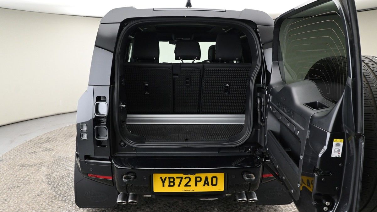 Land Rover Defender 90 Image 10