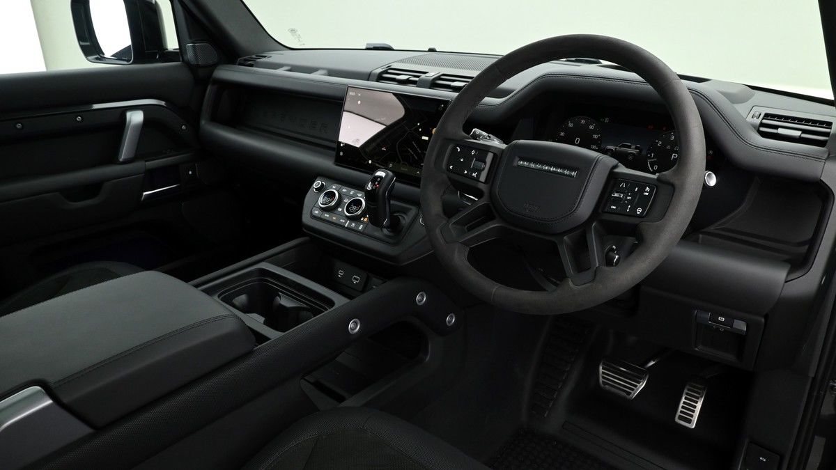 Land Rover Defender 90 Image 3