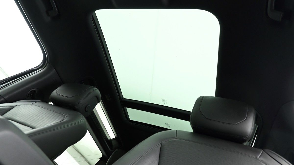 Land Rover Defender 90 Urban Image 2