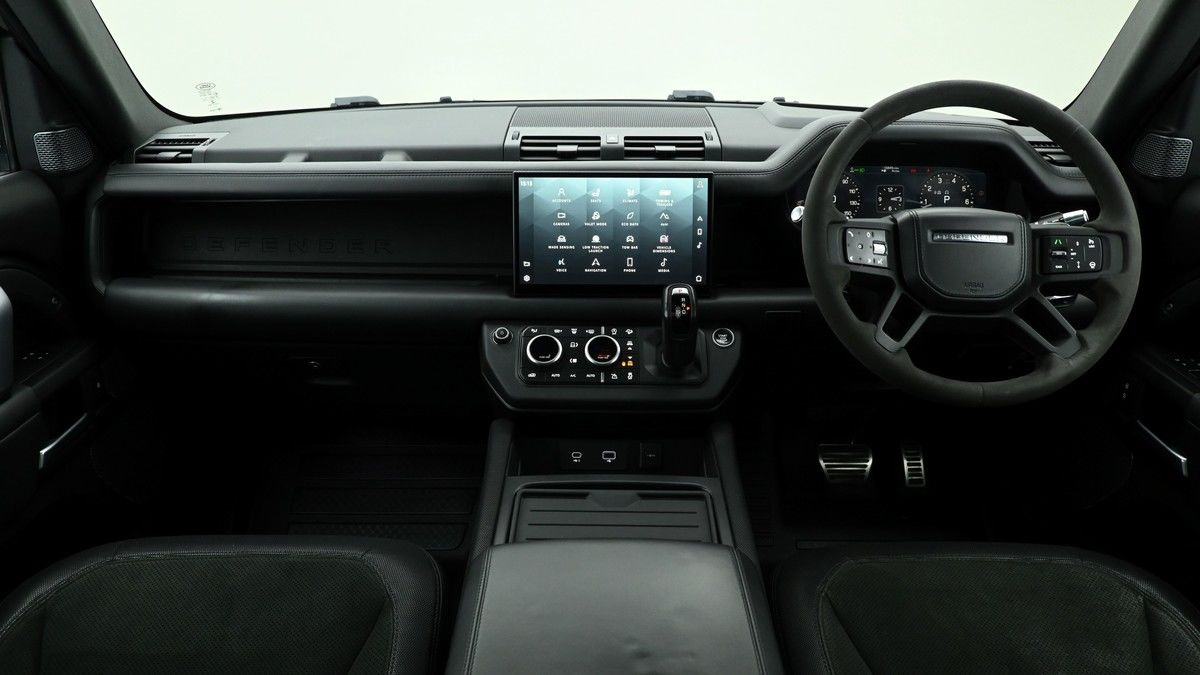 Land Rover Defender 90 Urban Image 14