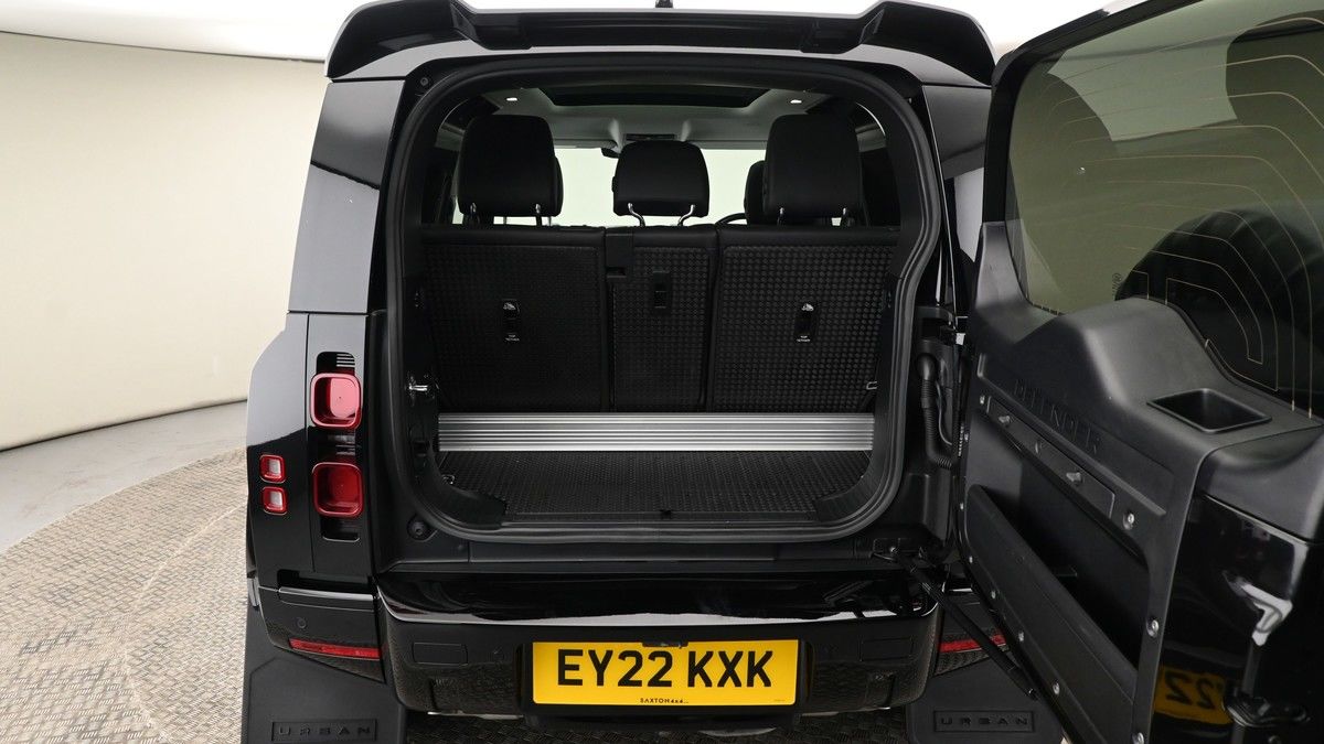 Land Rover Defender 90 Urban Image 10