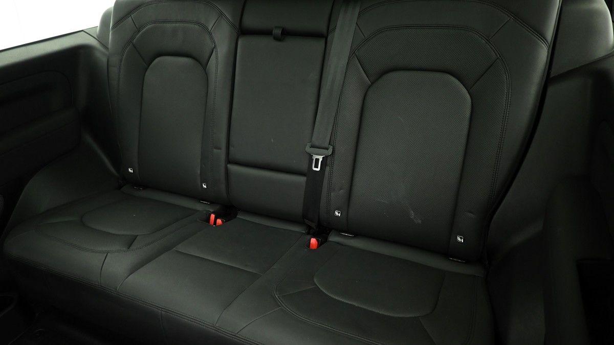 Land Rover Defender 90 Urban Image 5