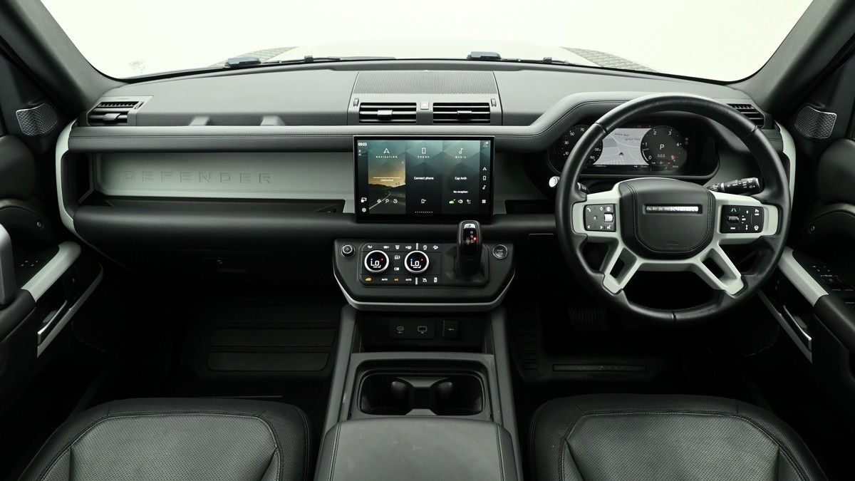 Land Rover Defender 110 Urban Image 15