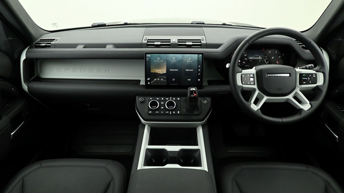 Land Rover Defender 110 Urban Image 14