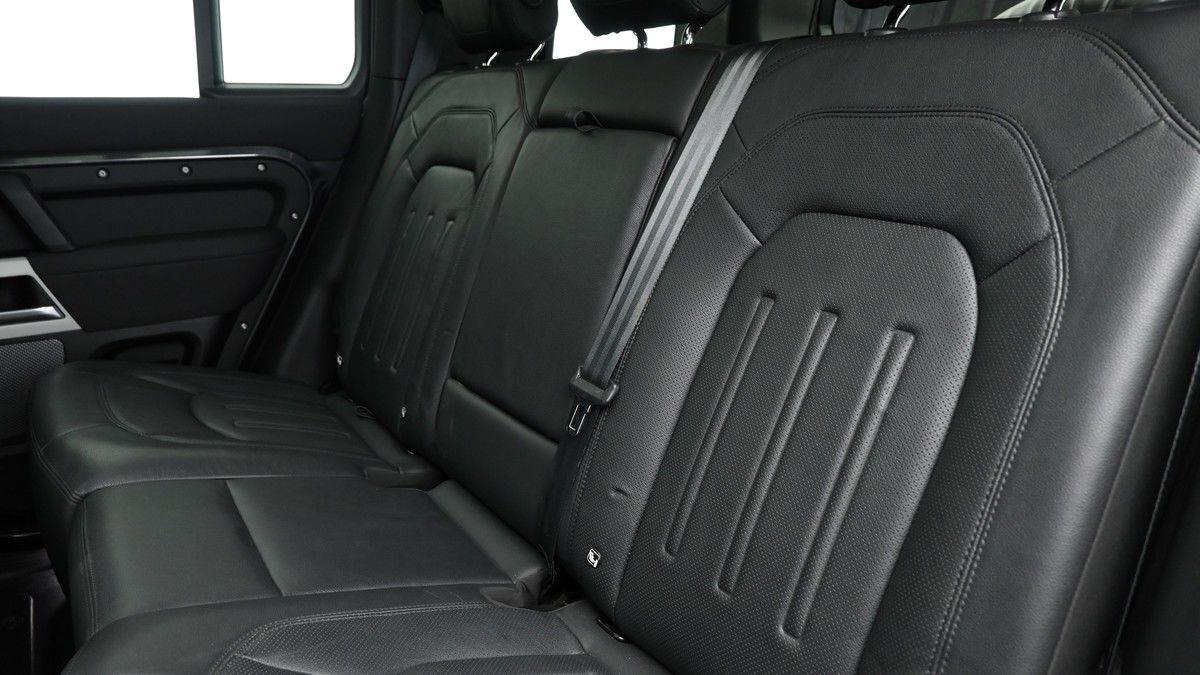 Land Rover Defender 110 Urban Image 5