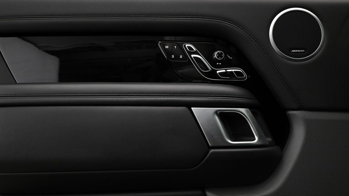 Land Rover Range Rover Urban Image 13