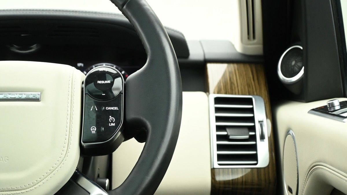 Land Rover Range Rover Image 31