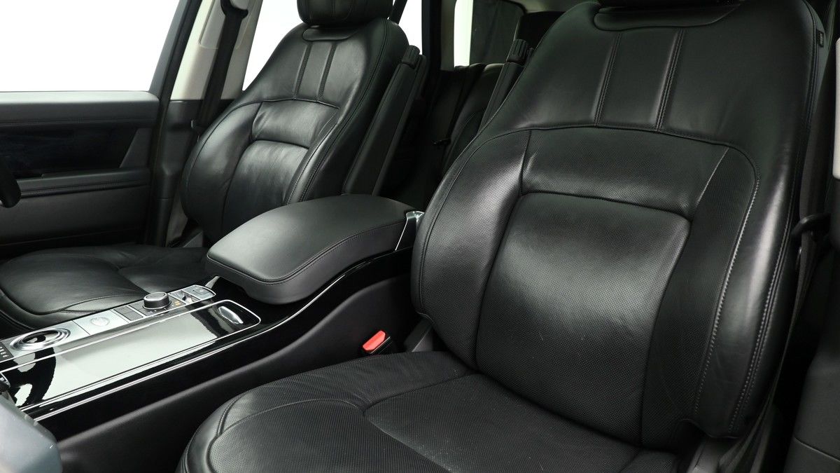 Land Rover Range Rover Image 4