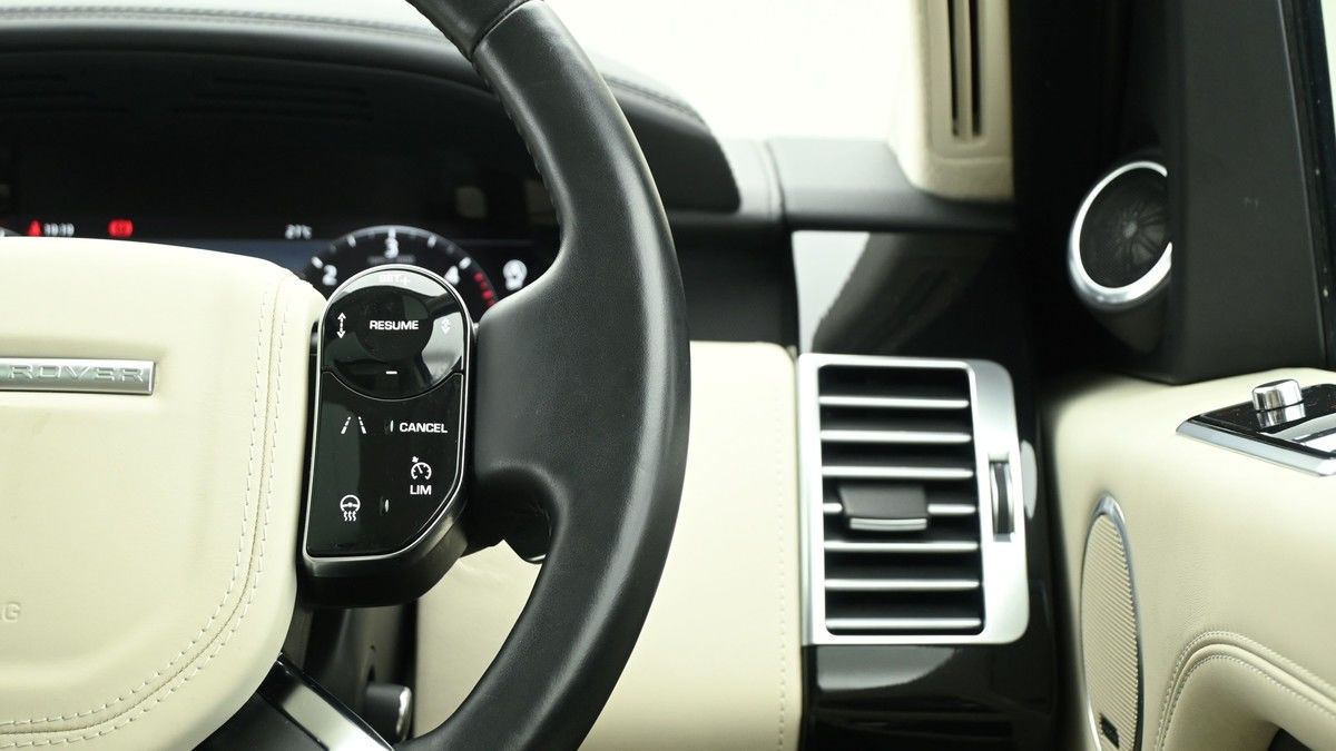 Land Rover Range Rover Image 16
