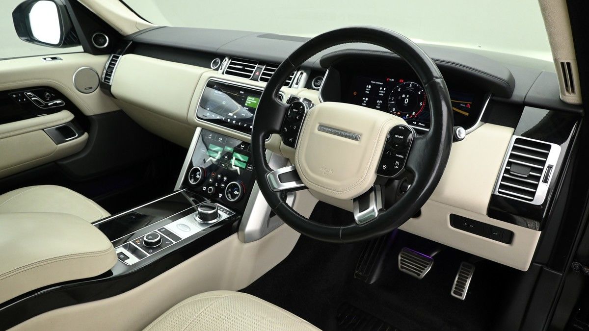 Land Rover Range Rover Image 3
