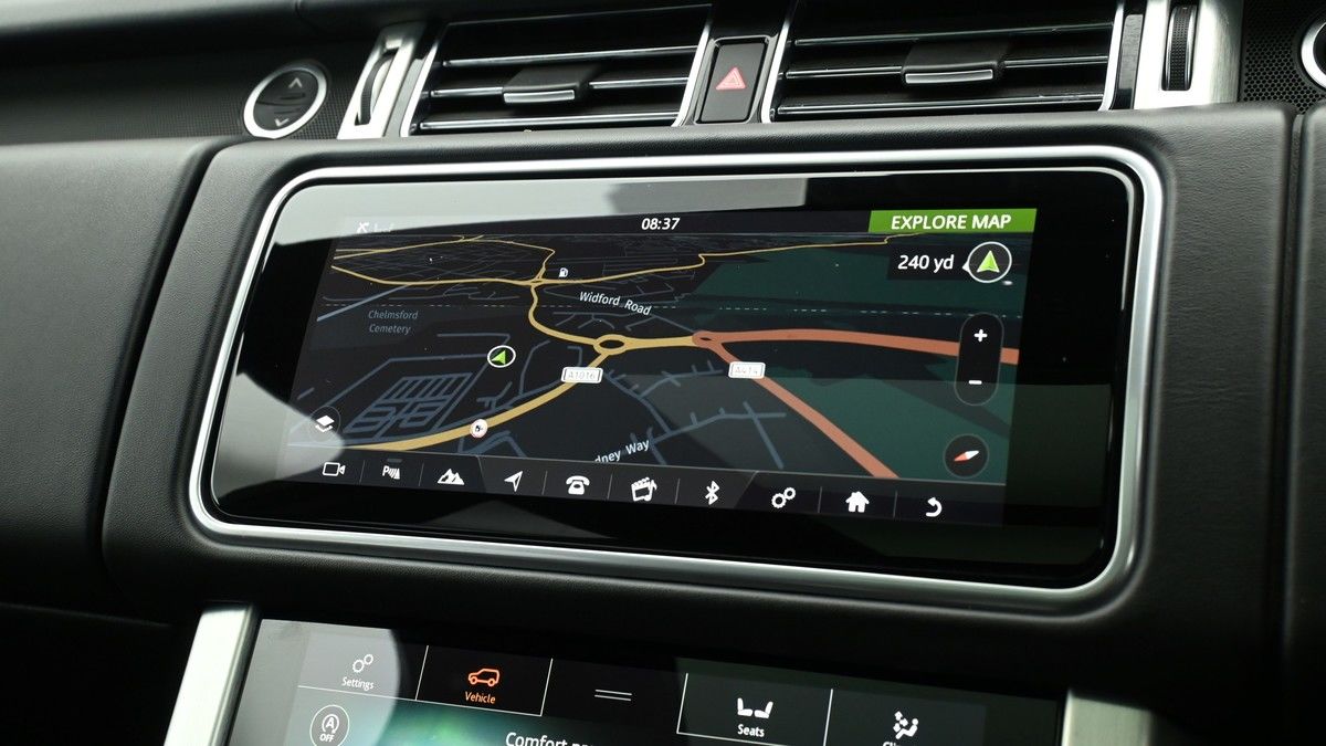 Land Rover Range Rover Image 11