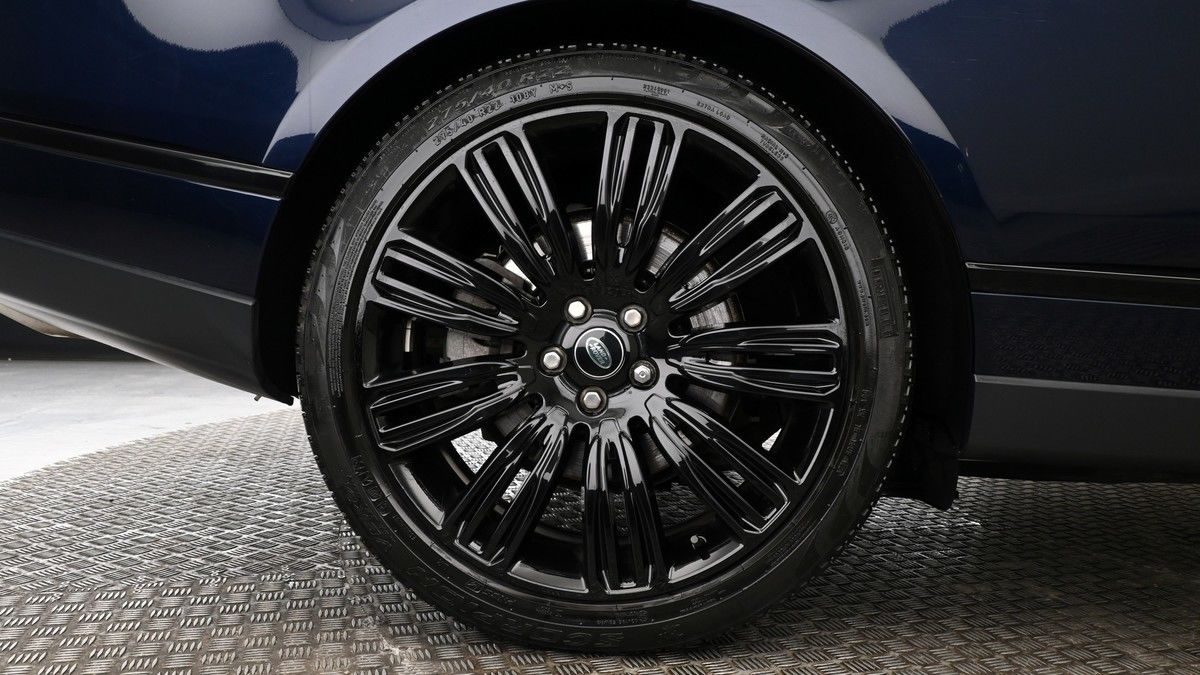 Land Rover Range Rover Image 9