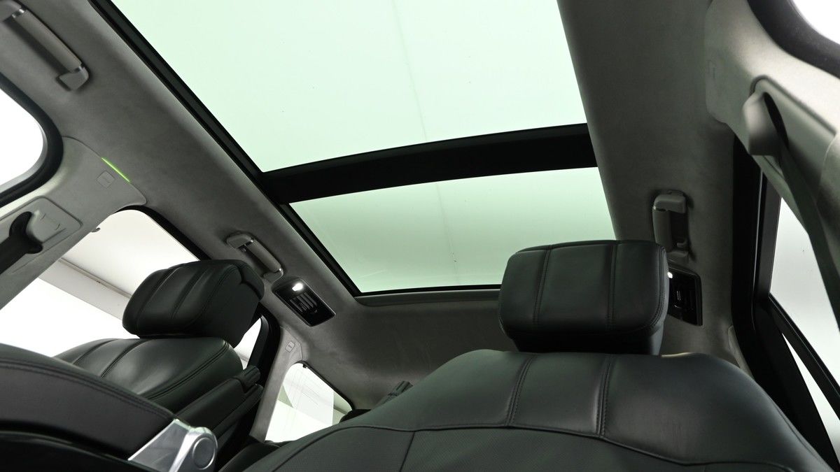 Land Rover Range Rover Image 3