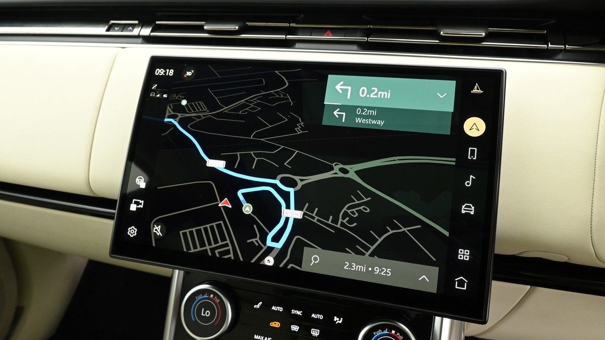 Land Rover Range Rover Image 11