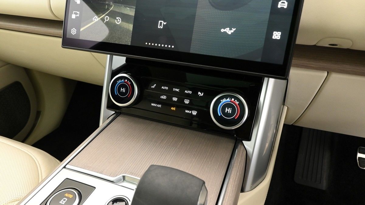 Land Rover Range Rover Image 13