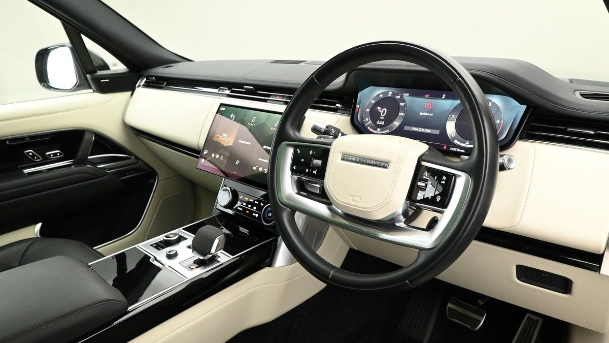 Land Rover Range Rover Image 3