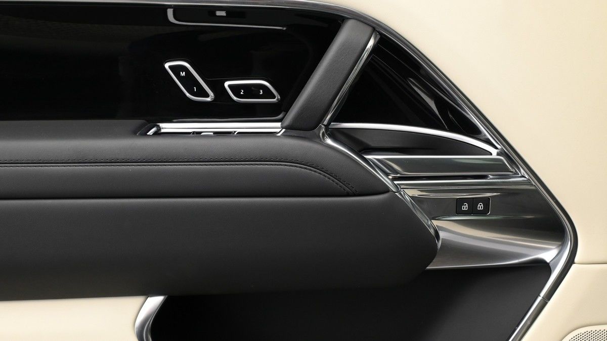Land Rover Range Rover Image 13