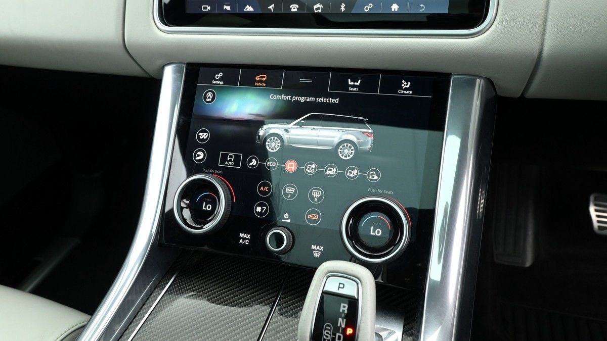 Land Rover Range Rover Sport Image 18