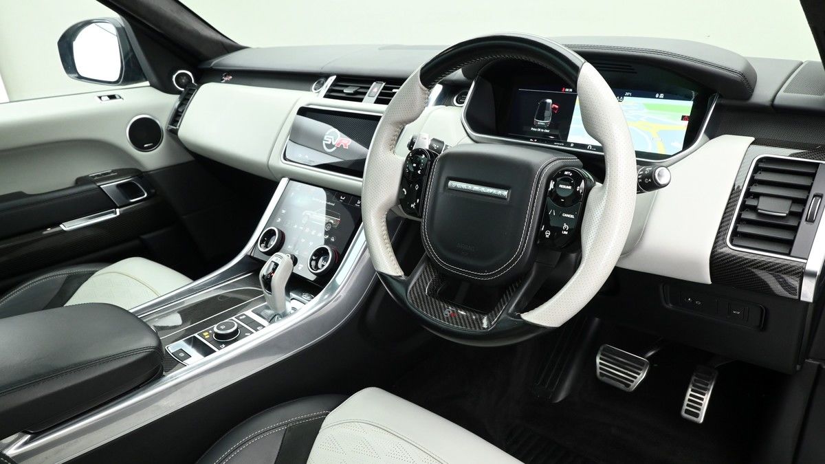 Land Rover Range Rover Sport Image 3