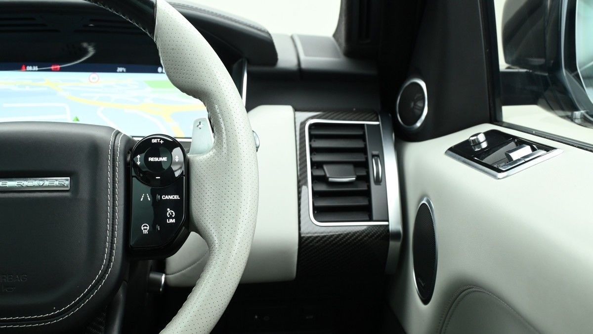 Land Rover Range Rover Sport Image 24