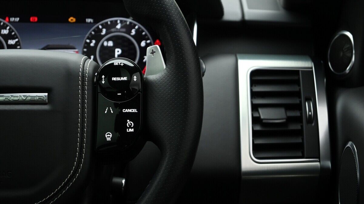 Land Rover Range Rover Sport Urban Image 16