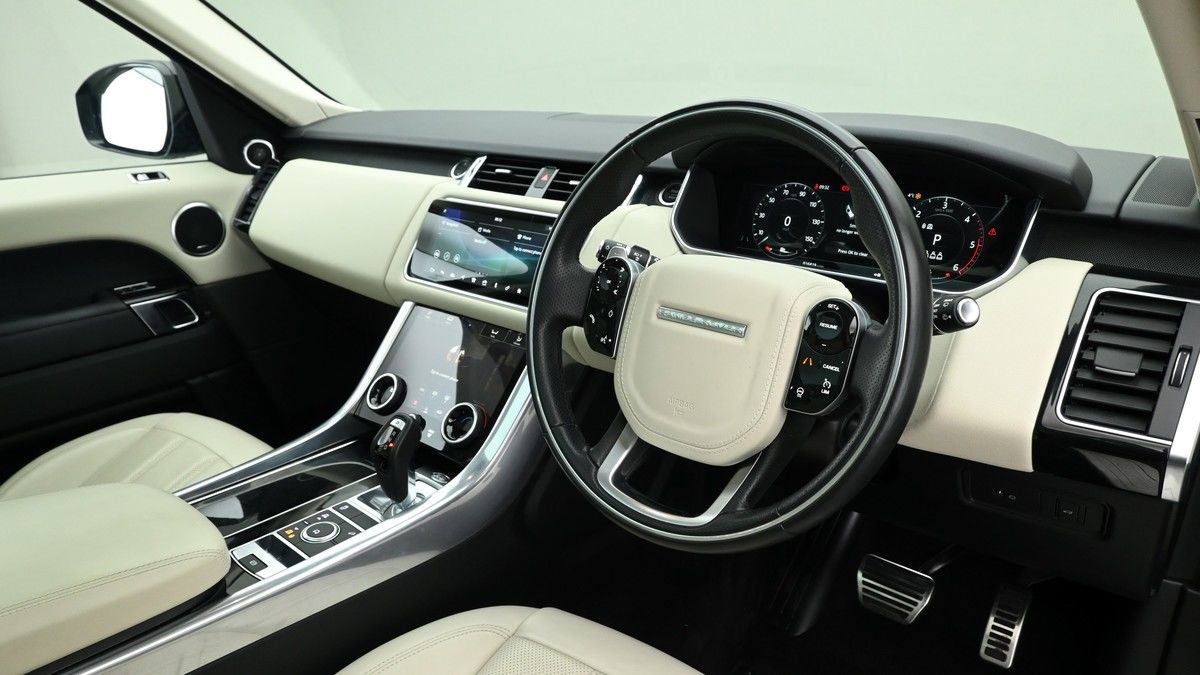 Land Rover Range Rover Sport Image 3