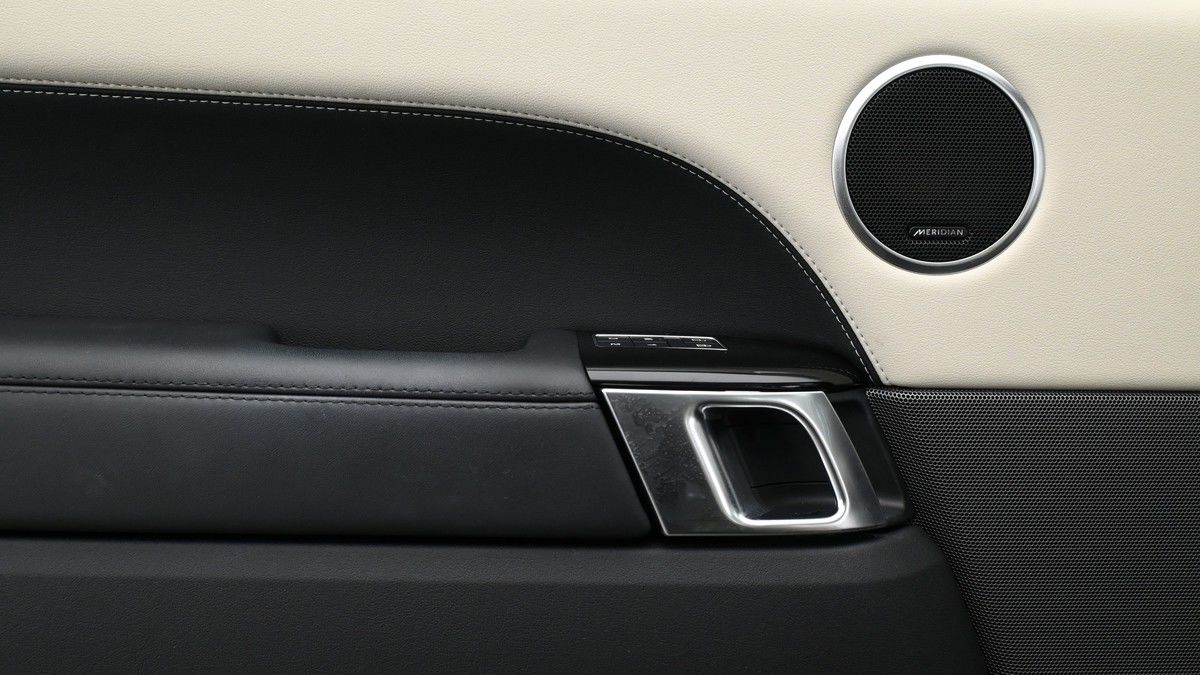 Land Rover Range Rover Sport Image 13