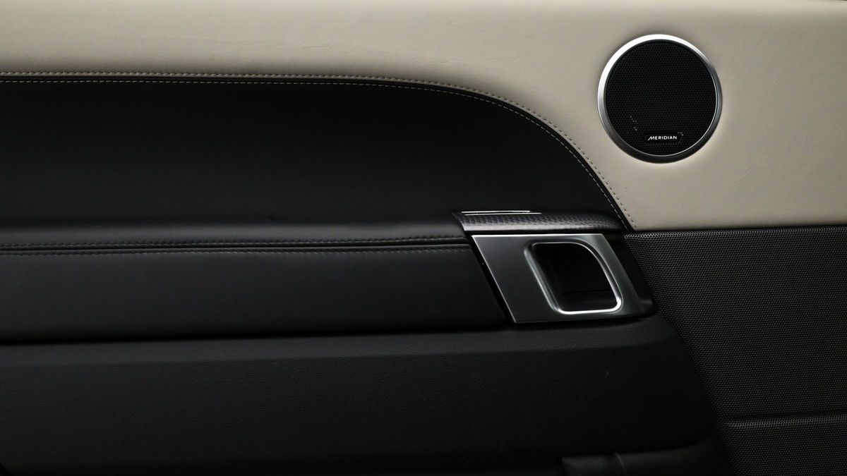 Land Rover Range Rover Sport Image 13
