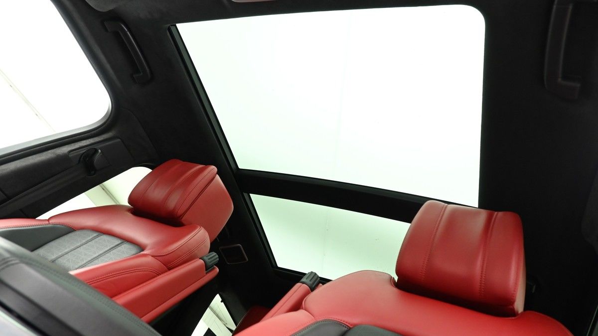 Land Rover Range Rover Sport Image 2