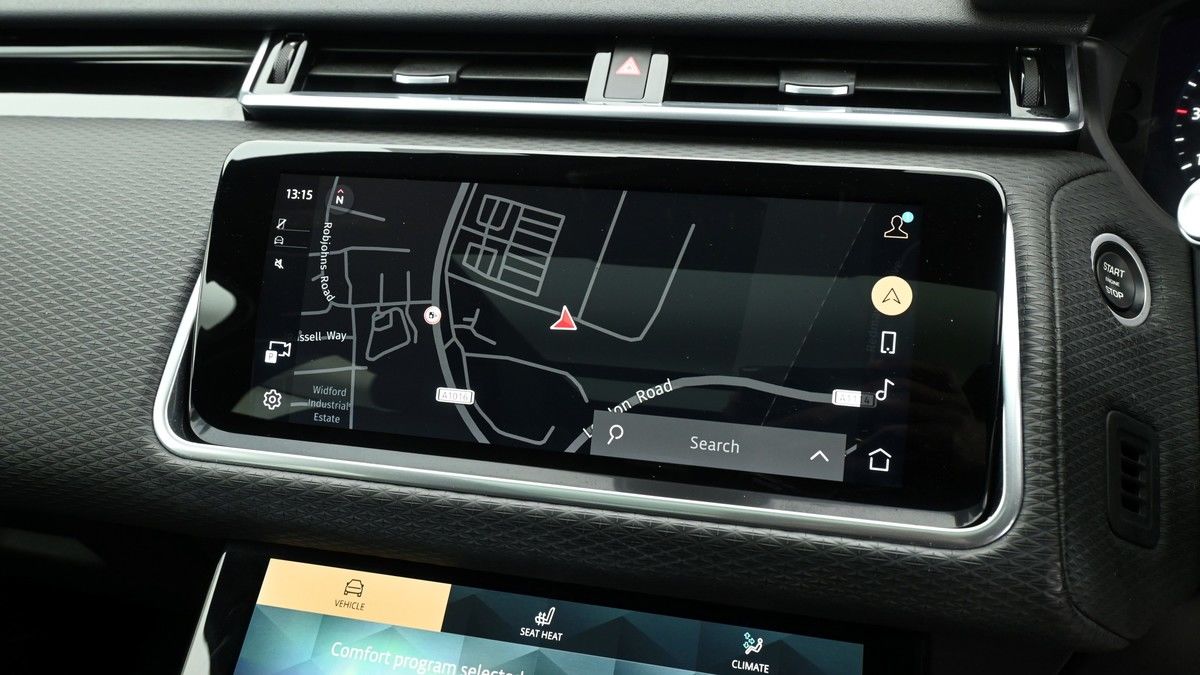 Land Rover Range Rover Velar Image 21