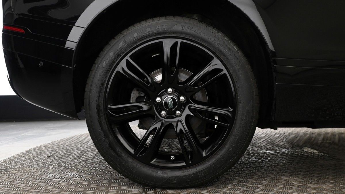 Land Rover Range Rover Velar Image 17