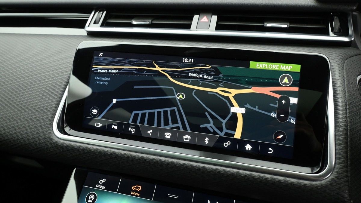 Land Rover Range Rover Velar Image 11