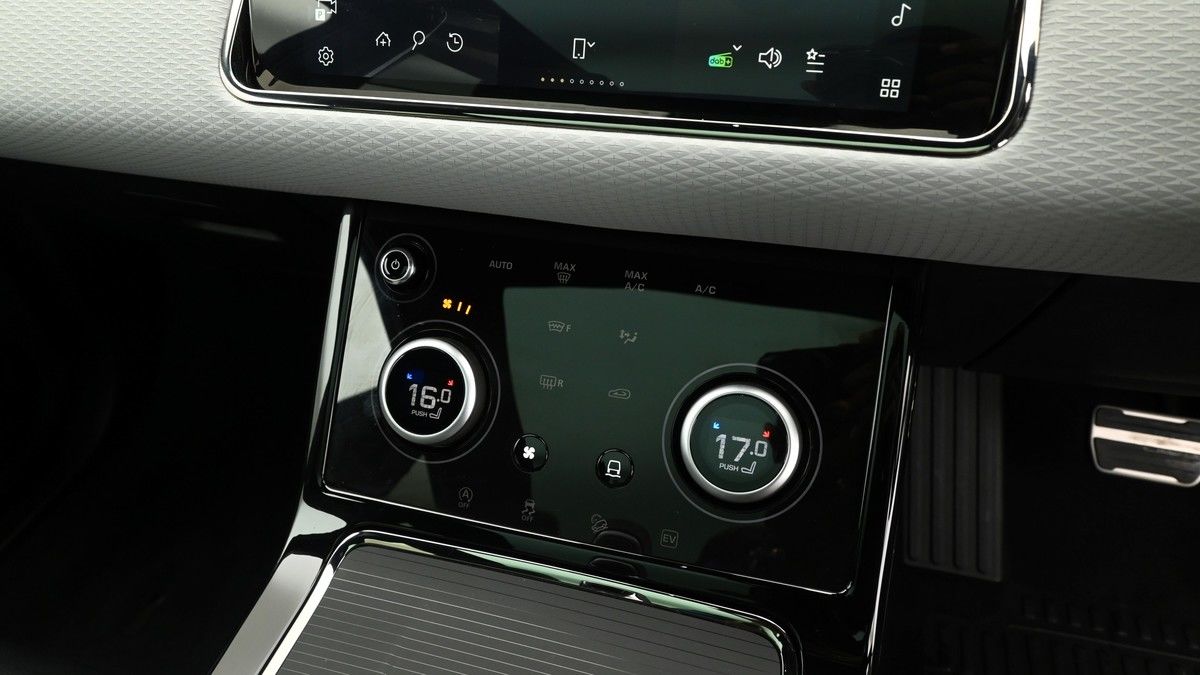 Land Rover Range Rover Evoque Image 12